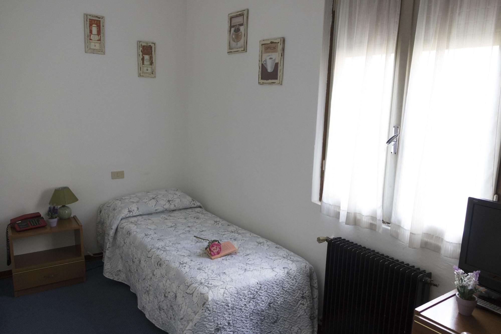 Hotel Primavera Desenzano del Garda Luaran gambar