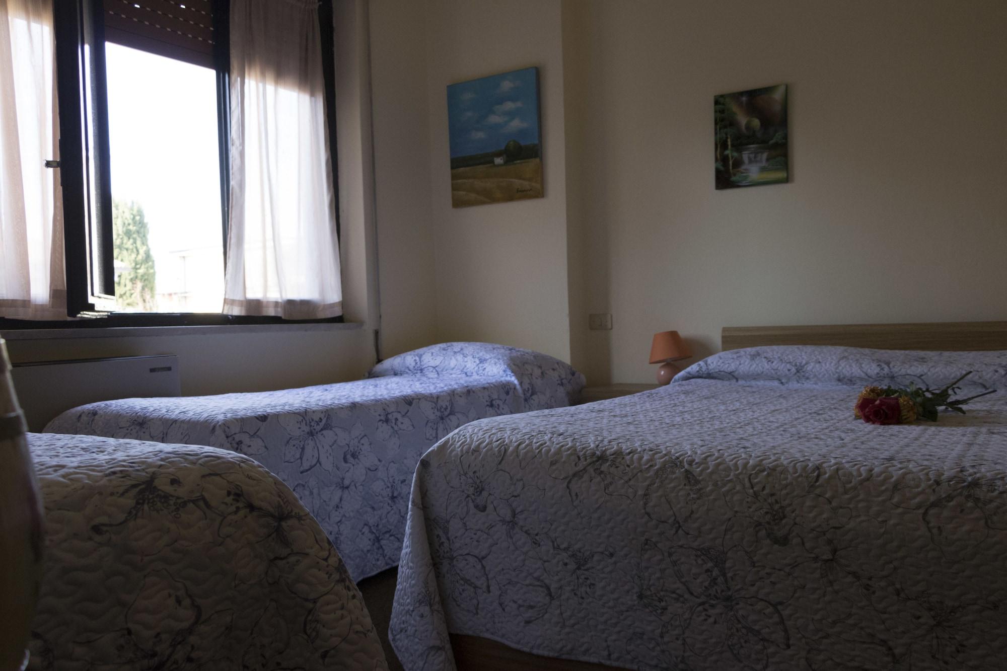 Hotel Primavera Desenzano del Garda Luaran gambar