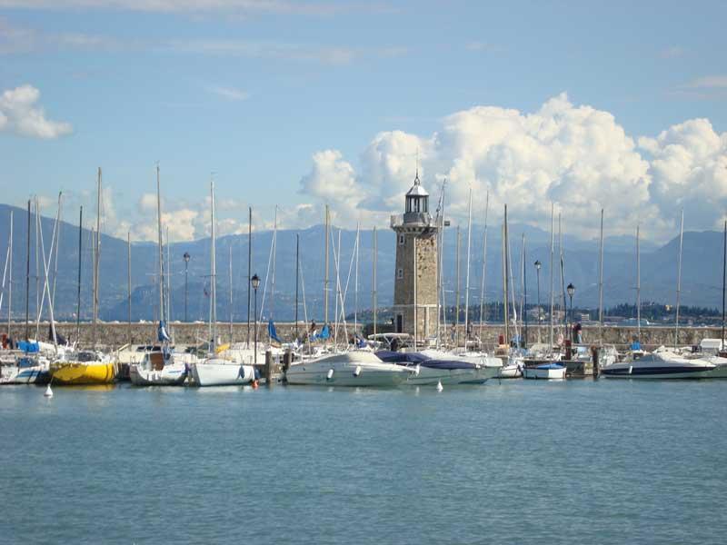 Hotel Primavera Desenzano del Garda Luaran gambar