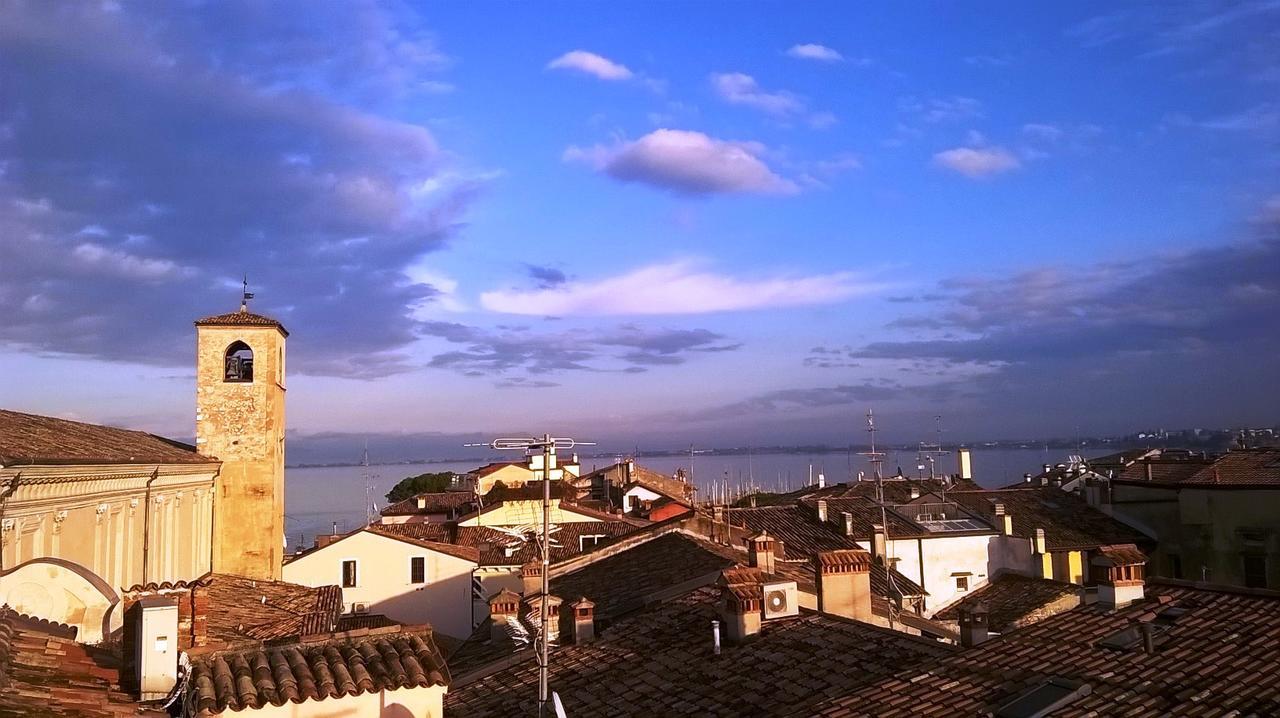 Hotel Primavera Desenzano del Garda Luaran gambar